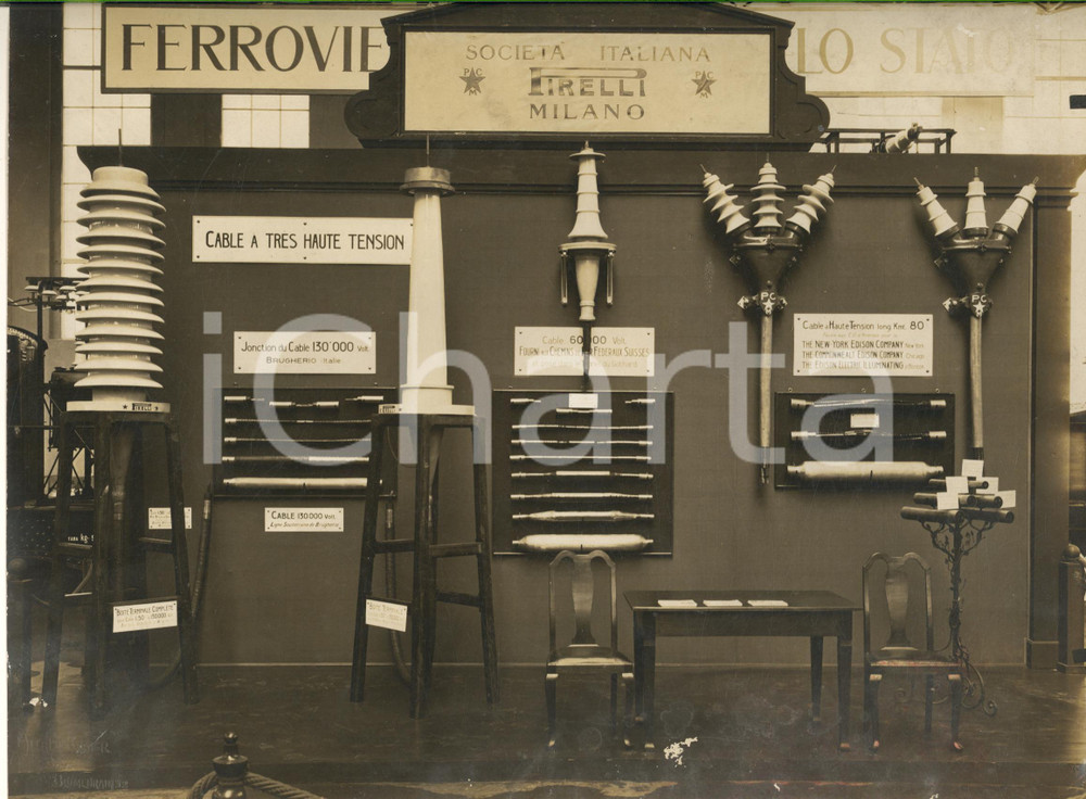 Fotografia d epoca originale 1925 ca BASILEA Fiera  Stand PIRELLI Apparecchi elettrici Ferrovie dello Stato 1