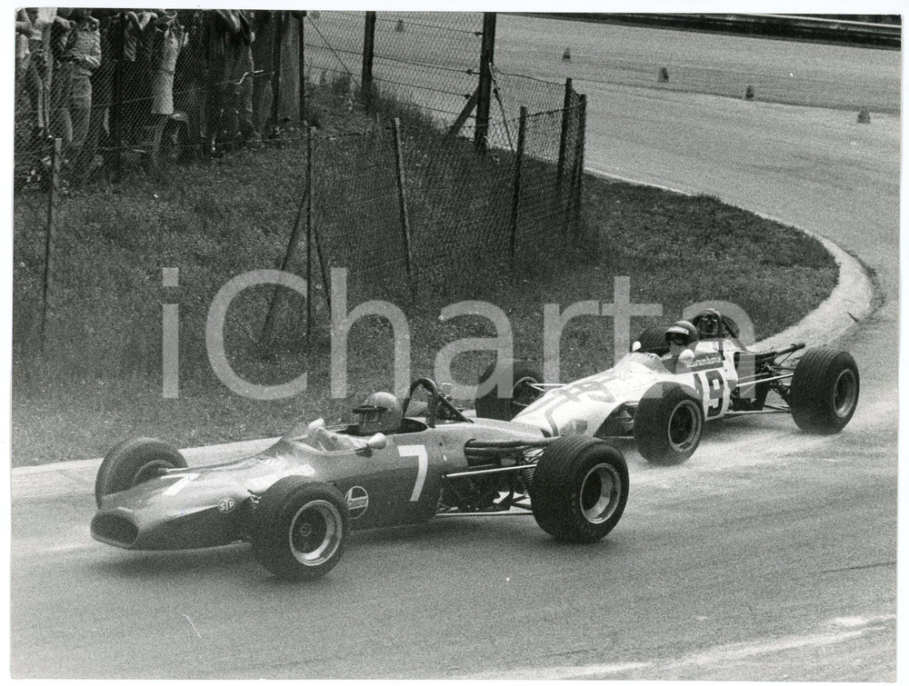 Fotografia d epoca originale 1970 ZONA DI MILANO  AUTOMOBILISMO Auto Jolly Club in gara  Foto 24x18 cm 1