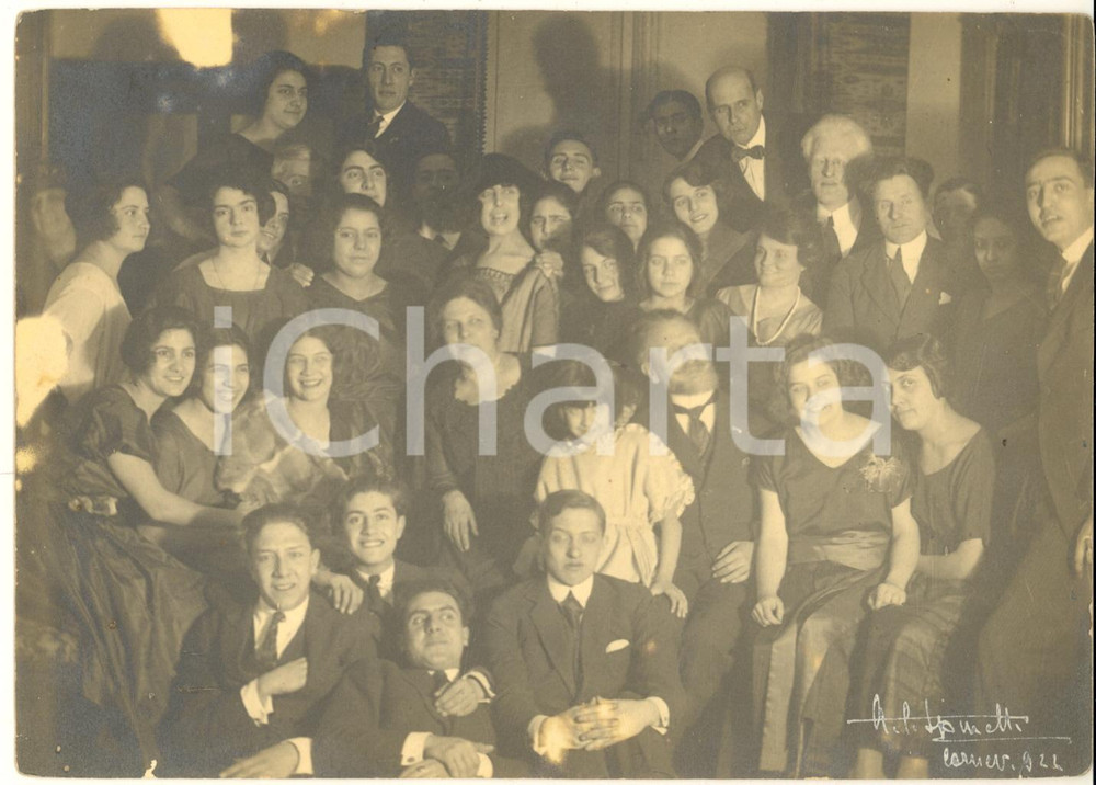 Fotografia d epoca originale 1922 Area di ROMA  Festa di Carnevale  Ritratto di gruppo Foto 18x13 cm 1
