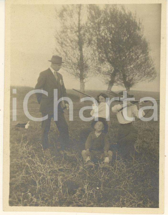 Fotografia d epoca originale 1911 ROMA MAGLIANA / PRATO CARBONE Caccia alle allodole  Foto 9x11 cm 1