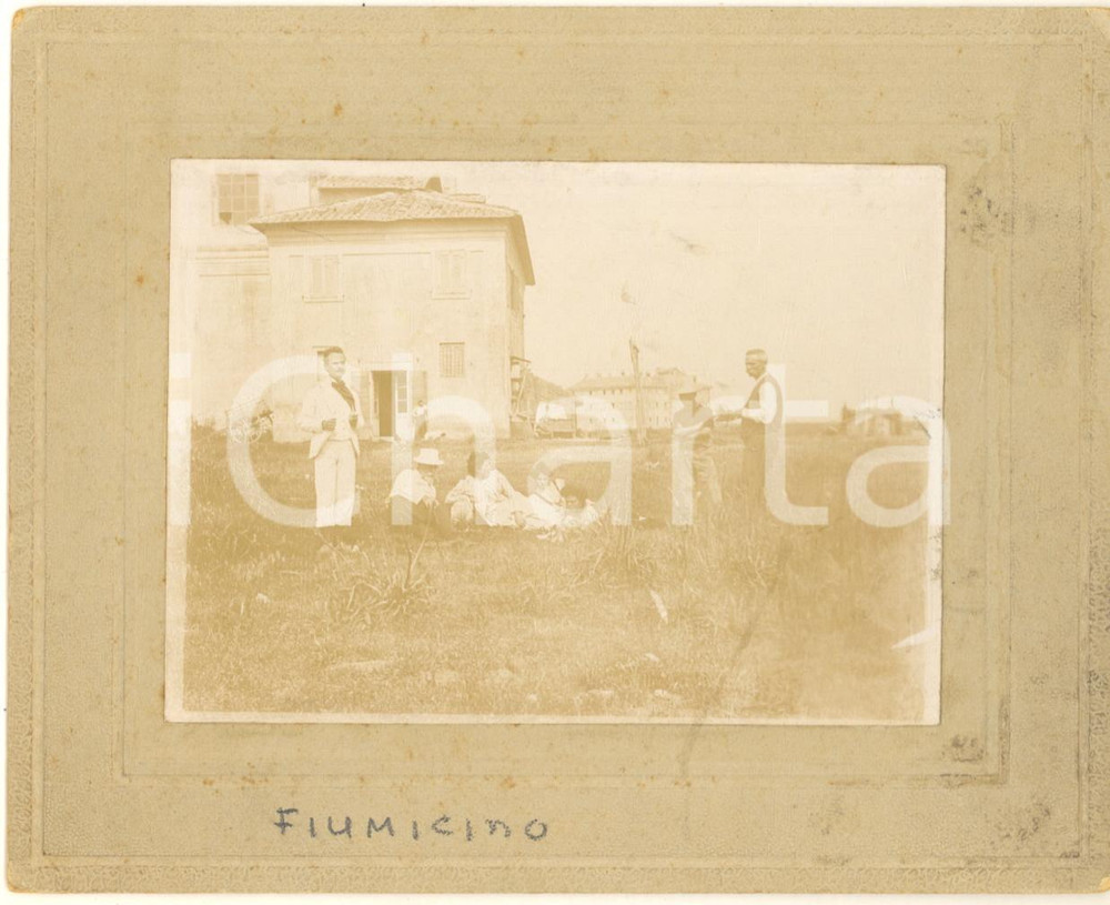 Fotografia d epoca originale 1910 ca FIUMICINO/ ISOLA SACRA Ritratto di gruppo  Fotografia 16x13 cm 1