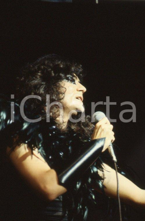 Fotografia d epoca originale 1985ca Renato ZERO ritratto in concerto 35mm vintage slide 1