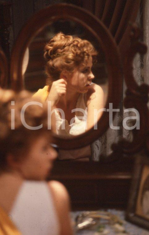 Fotografia d epoca originale 1980ca LIRICA il soprano Carmen LAVANI allo specchio 35mm vintage slide 1