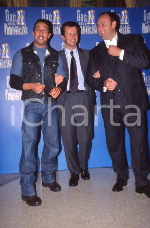 Fotografia d epoca originale 2001 Pietro TARICONE Gerry SCOTTI Giorgio GORI Galà Pubblicità VINTAGE SLIDE 1 1