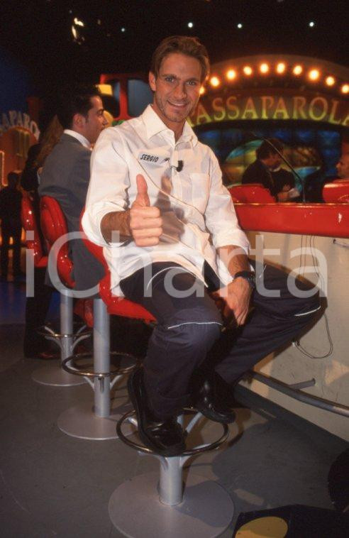 Fotografia d epoca originale 2001 Sergio VOLPINI del GRANDE FRATELLO 1 a Passaparola 35mm VINTAGE SLIDE 1