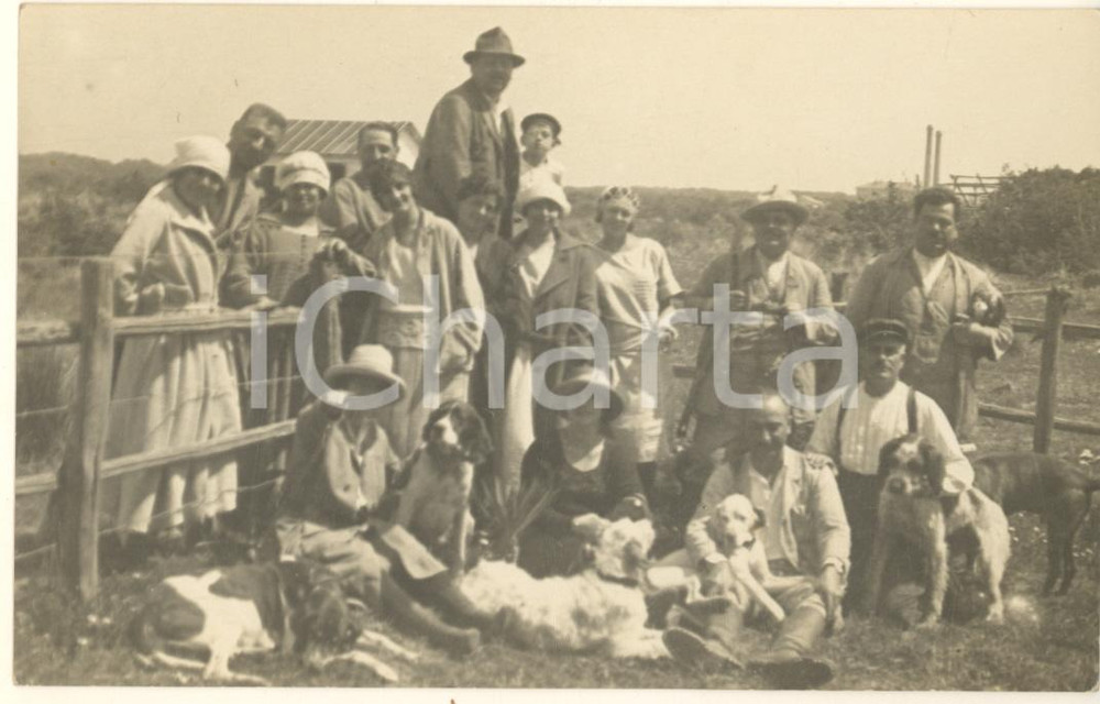 Fotografia d epoca originale 1910 ca FIUMICINO Ritratto di gruppo in campagna  Foto COSTUME 12x9 cm 1
