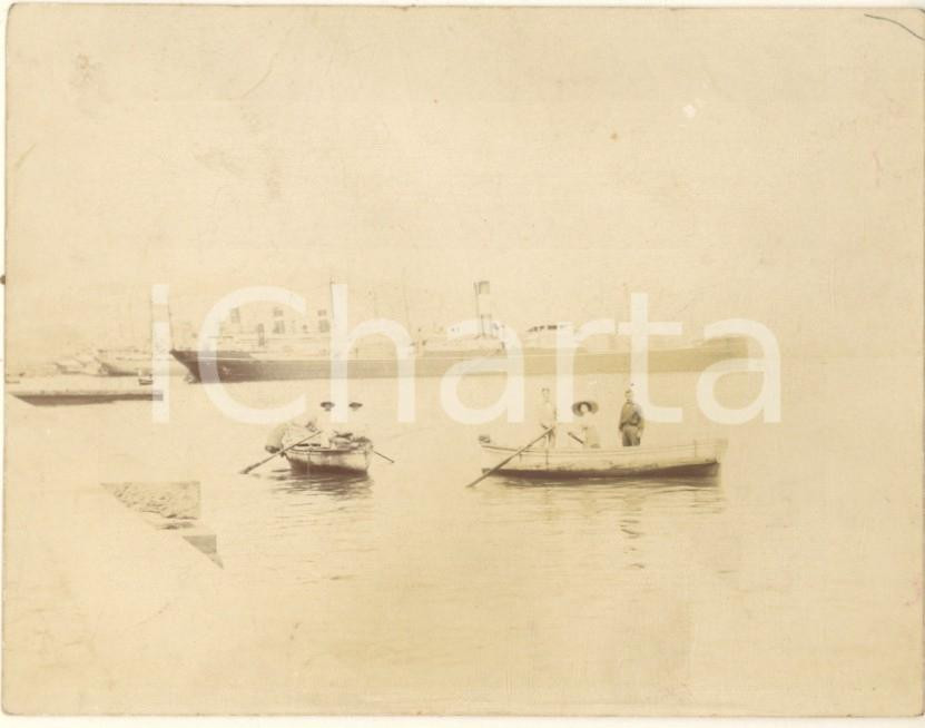 Fotografia d epoca originale Agosto 1912  Porto di NAPOLI  Reparto navi estere Foto animata barche 10x8 cm 1