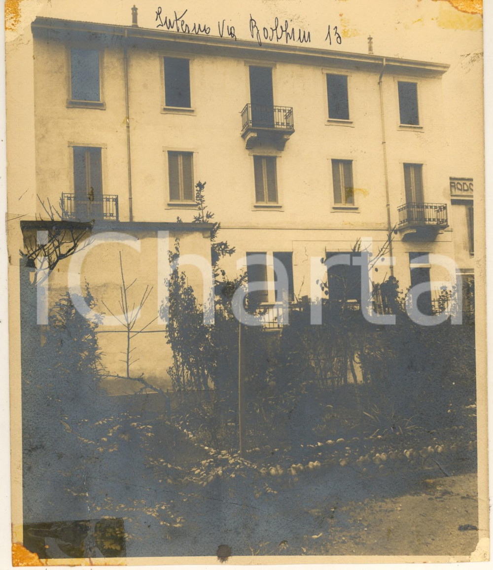 Fotografia d epoca originale 1930 ca ARCHITETTURA MILANO via Bazzini 13  Cortile interno Foto 17x22 cm 1