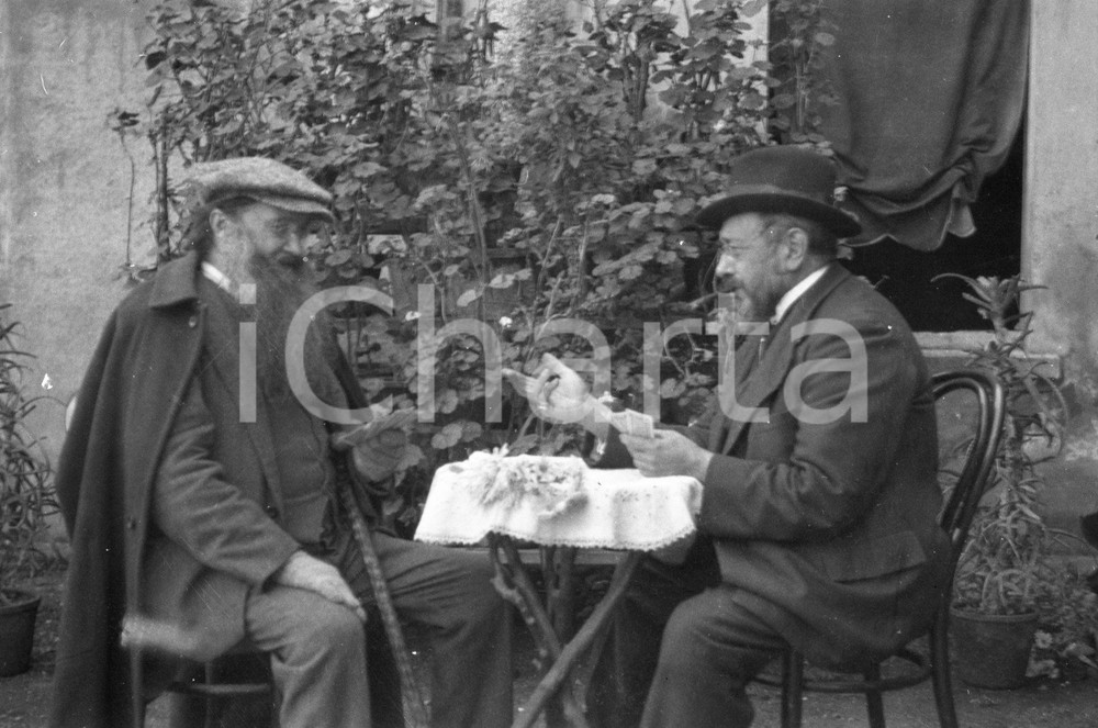 Fotografia d epoca originale 1924 GARLATE LC Due anziani giocano a carte NEGATIVO ORIGINALE 1