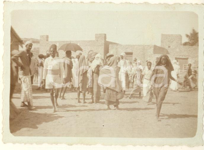 Fotografia d epoca originale 1936 AOI SOMALIA  MOGADISCIO  Il mercato locale  Foto animata 8x6 cm 1