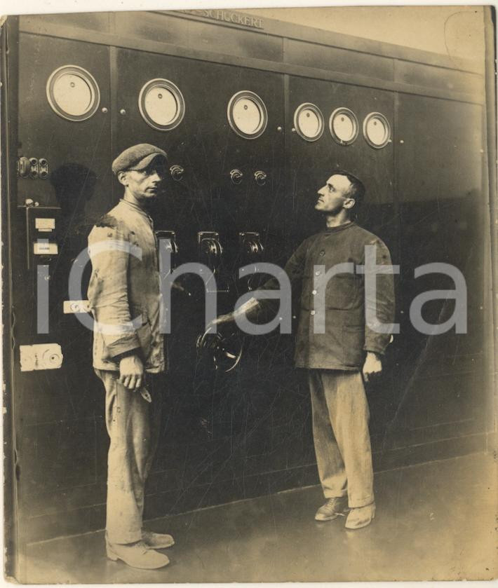 Fotografia d epoca originale 1920 ca ARCHEOLOGIA INDUSTRIALE Quadro di comando SIEMENSSCHUCKERT Foto 9x11 1