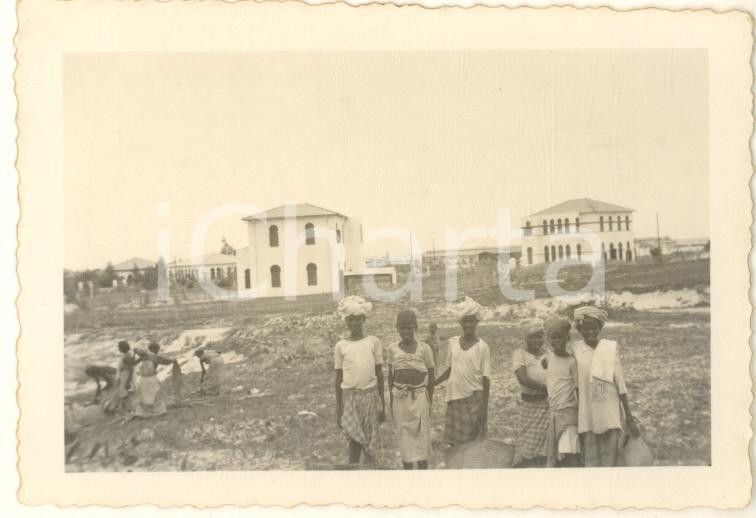 Fotografia d epoca originale 1935 AOI SOMALIA MOGADISCIO Indigeni vendono banane  Raccolta legna Foto 9x6 1
