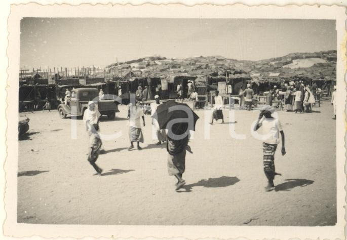 Fotografia d epoca originale 1935 ca AOI MOGADISCIO SOMALIA Mercato indigeno e accampamento Foto 9x6 cm 1