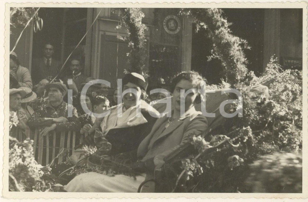 Fotografia d epoca originale Carnevale 1935 SANREMO  Carro floreale davanti all albergo ELETTO Foto 15x10 1