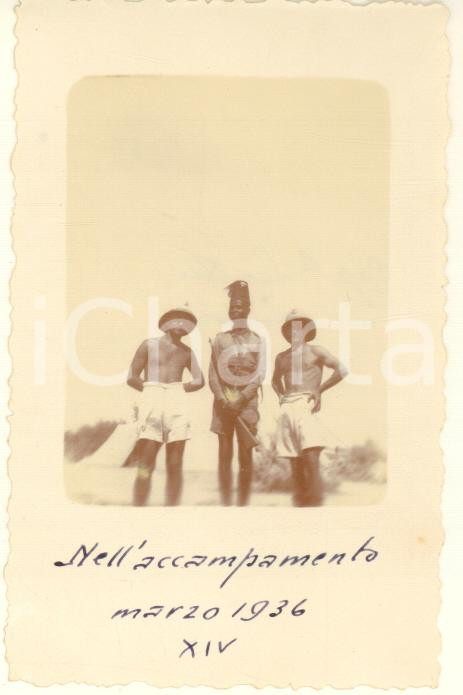 Fotografia d epoca originale 1936 AOI ETIOPIA Accampamento italiano  Ufficiali con ascaro Foto 6x8 cm 1