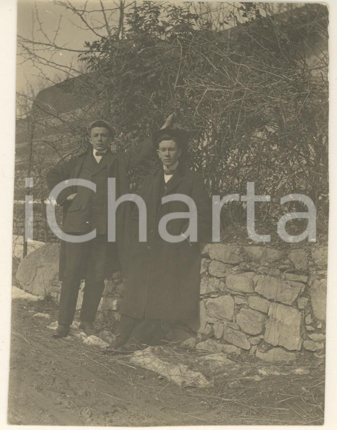 Fotografia d epoca originale Inverno 1909 MONTE OLIMPINO CO Ritratto di due studenti Foto 8x11 cm 1