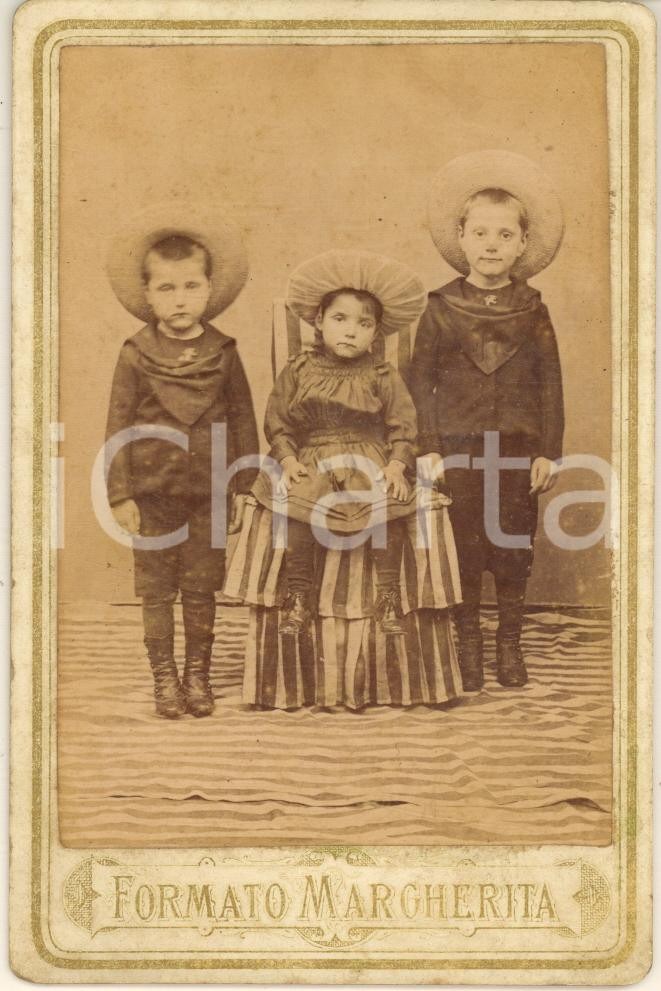 Fotografia d epoca originale 1900 ca COSTUMI LIGURIA SARZANA  Bambini in abiti tradizionali  Foto GUERRIERI 1