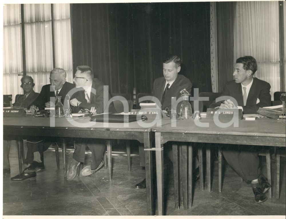 Fotografia d epoca originale 1956 PARIS UNESCO Riunione comitato esperti culture Asia  MUJEEB YAZYKOV LUNDH 1