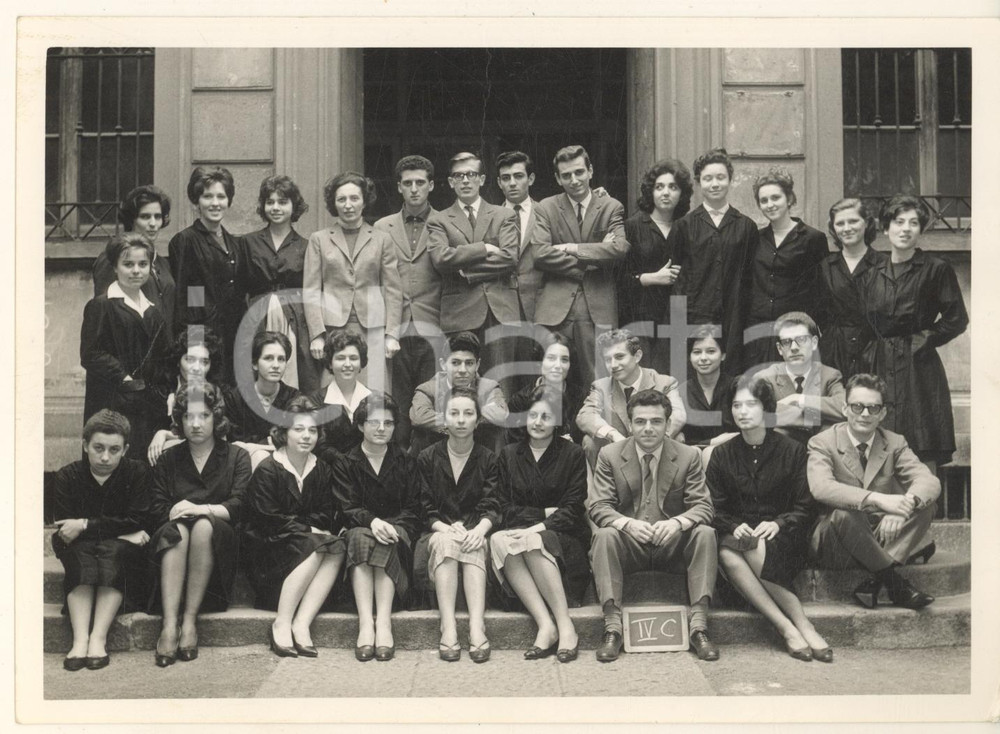 Fotografia d epoca originale 1960 MILANO Istituto Tecnico SCHIAPARELLI  Ritratto classe IV  Foto 18x13 1