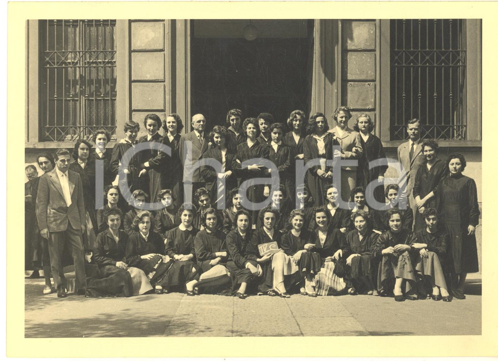 Fotografia d epoca originale 1955 MILANO Istituto Tecnico SCHIAPARELLI  Classe IV femminile  Foto 18x13 1