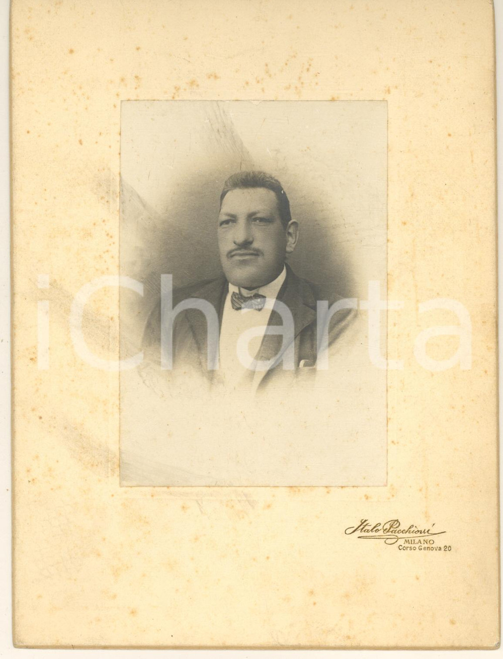 Fotografia d epoca originale 1906 CRUSINALLO VB Famiglia BIGNAMINI  Ritratto maschile con acromegalia Foto 1