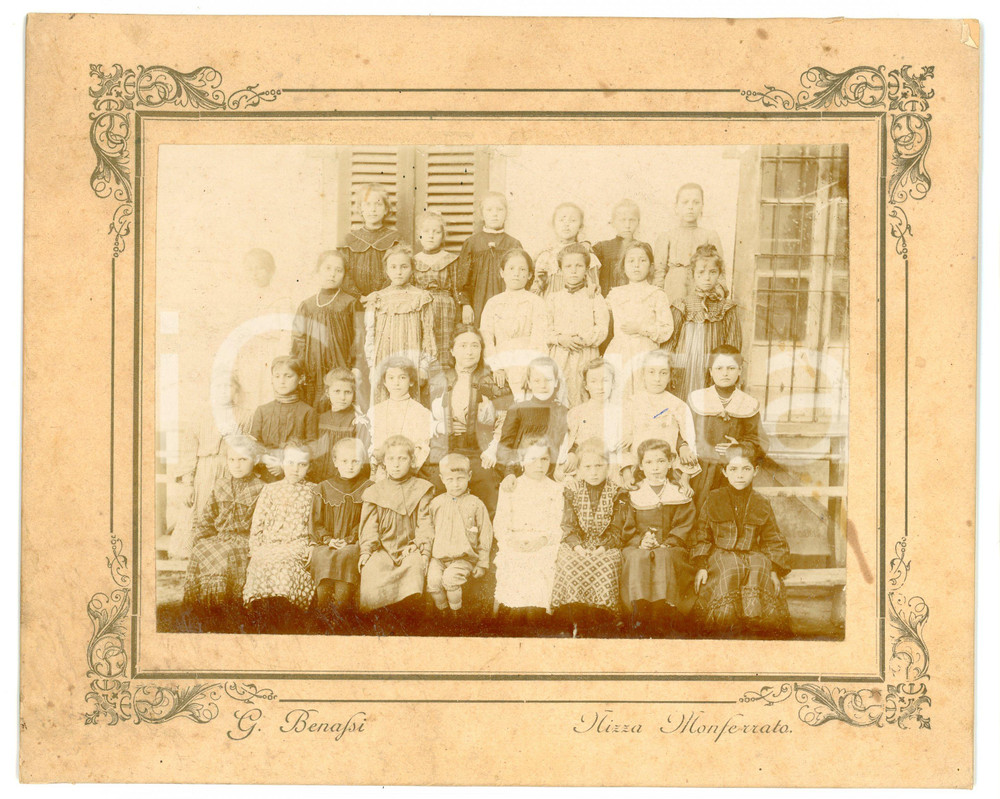 Fotografia d epoca originale 1900 ca NIZZA MONFERRATO Scuola femminile  Foto di classe G. BENASSI 1