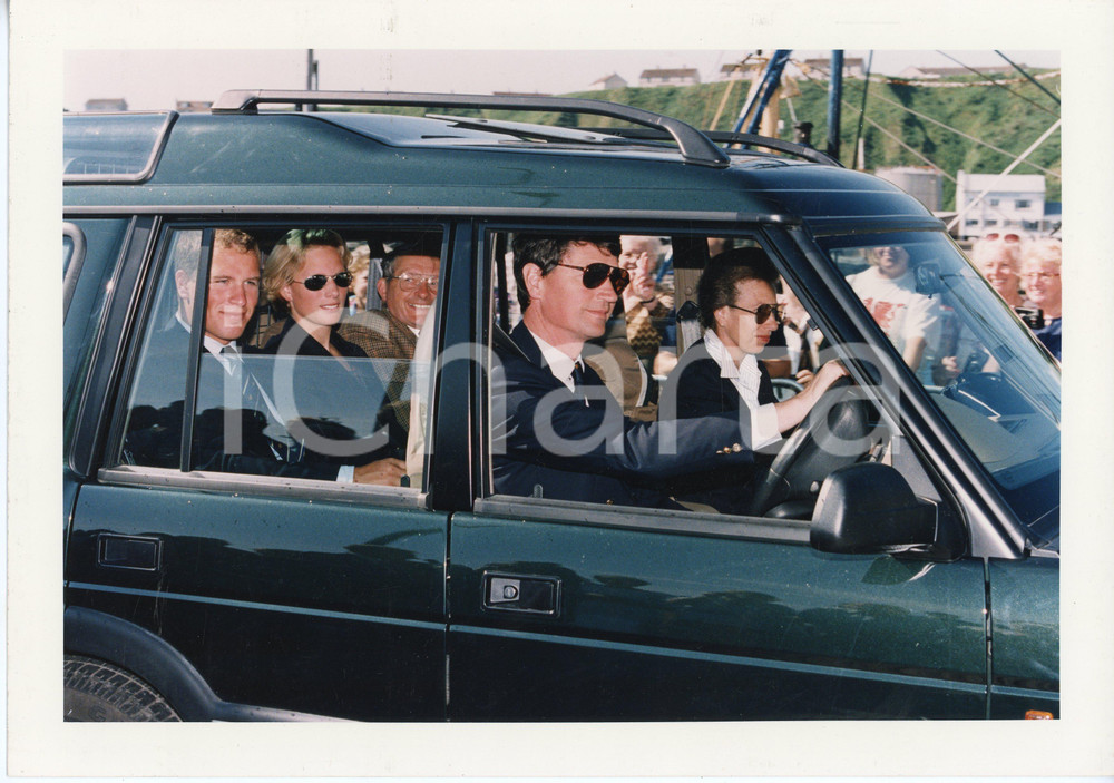 Fotografia d epoca originale 1997 SCRABSTER HARBOUR Royal Family visit the Queen Mother  Photo 29x21 cm 1