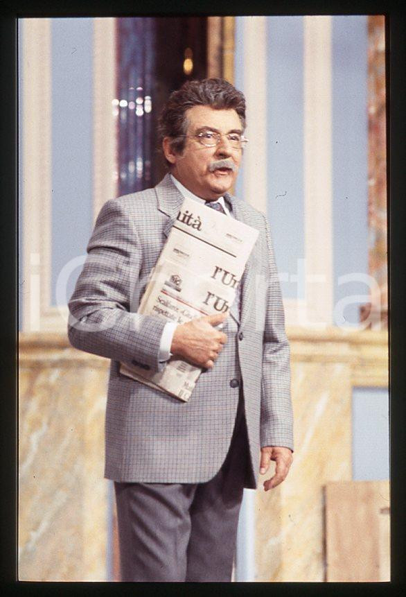 Fotografia d epoca originale 1995 BAGAGLINO Oreste LIONELLO imita Achille OCCHETTO  35mm VINTAGE SLIDE 2 1