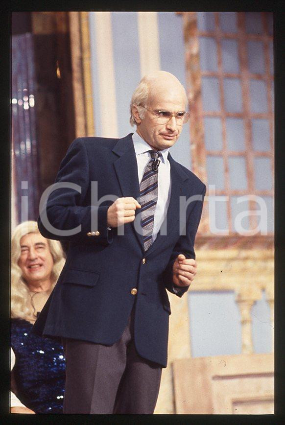 Fotografia d epoca originale 1995 BAGAGLINO Gabriele MARCONI imita Antonio LUBRANO  35mm VINTAGE SLIDE 2 1