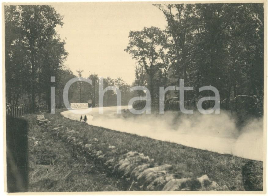 Fotografia d epoca originale 1925 ca AUTOMOBILISMO Circuito di MONZA  Una gara Foto 11x8 cm GOMME PIRELLI 1
