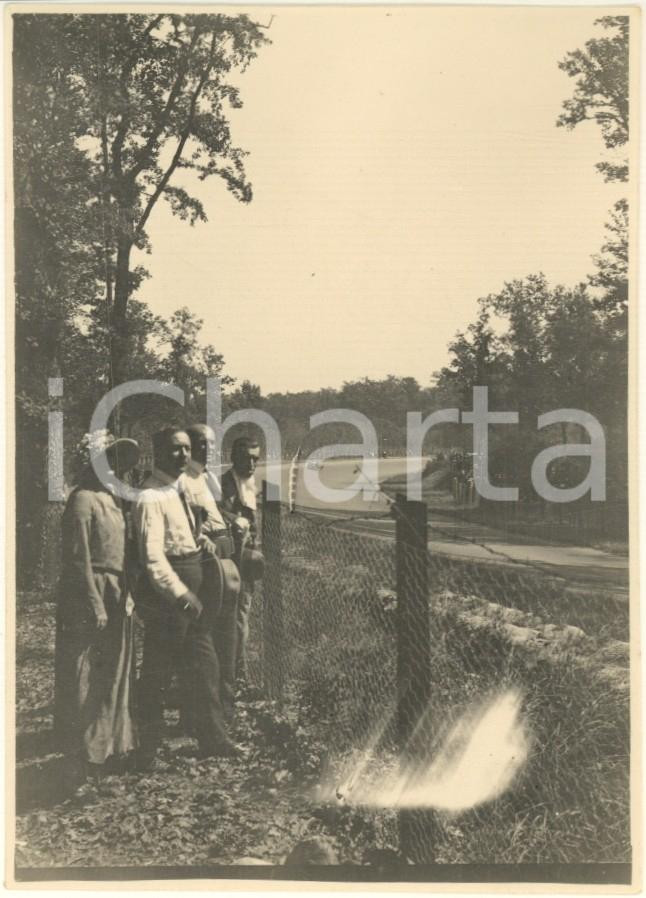 Fotografia d epoca originale 1925 ca AUTOMOBILISMO Circuito di MONZA  Una gara Foto 8x11 cm 5 1