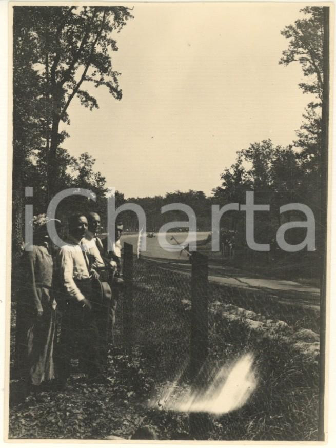 Fotografia d epoca originale 1925 ca AUTOMOBILISMO Circuito di MONZA  Una gara Foto 8x11 cm 5 1