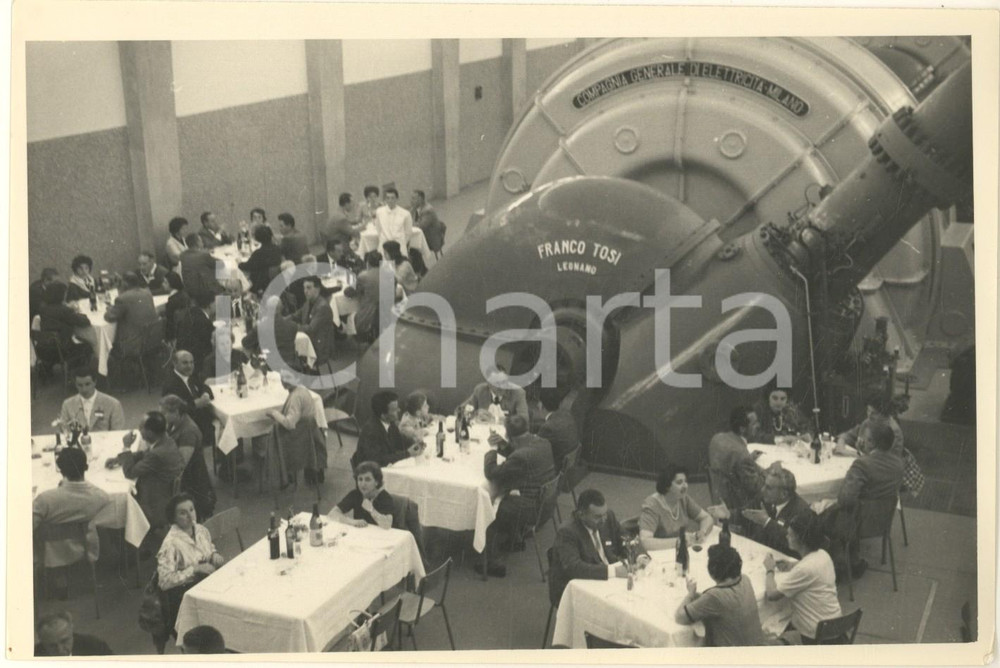 Fotografia d epoca originale 1950 ca LEGNANO Ditta Franco TOSI Meccanica  Pranzo aziendale Foto 15x10 1 1