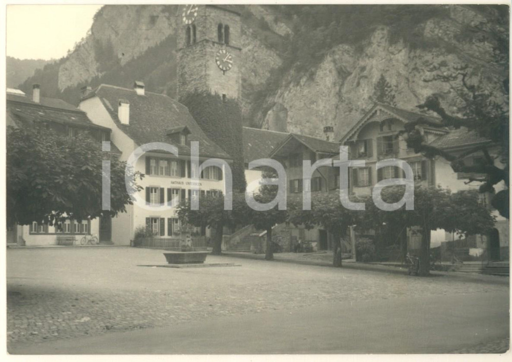 Fotografia d epoca originale 1950 ca UNTERSEEN SVIZZERA Amthaus  Kirche  Platz Photo 15x10 cm 1 1