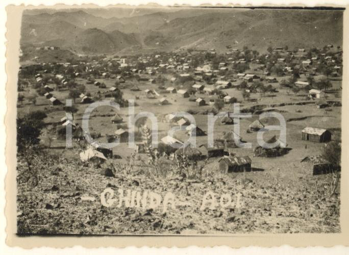 Fotografia d epoca originale 1935 ca AOI ERITREA  GHINDA  Insediamento italiano tra le capanne Foto 9x6 cm 1