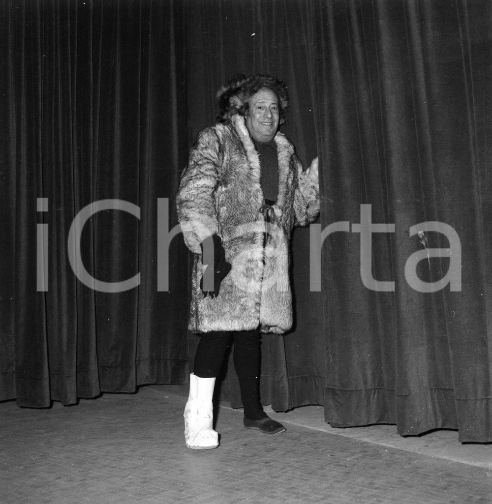 Fotografia d epoca originale 1974 TEATRO Riccardo BILLI in panni di volpe per Pinocchio NEGATIVO ORIGINALE 1 1