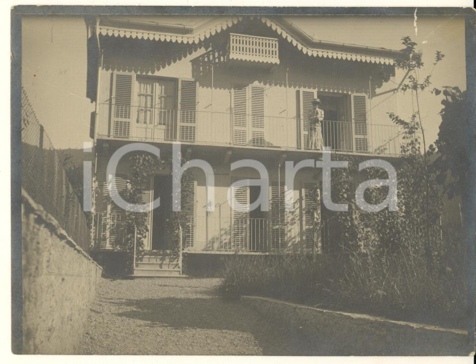 Fotografia d epoca originale 1910 ca TORRE PELLICE Villa COSTABEL  Famiglia Foto animata 12x9 cm 3 1