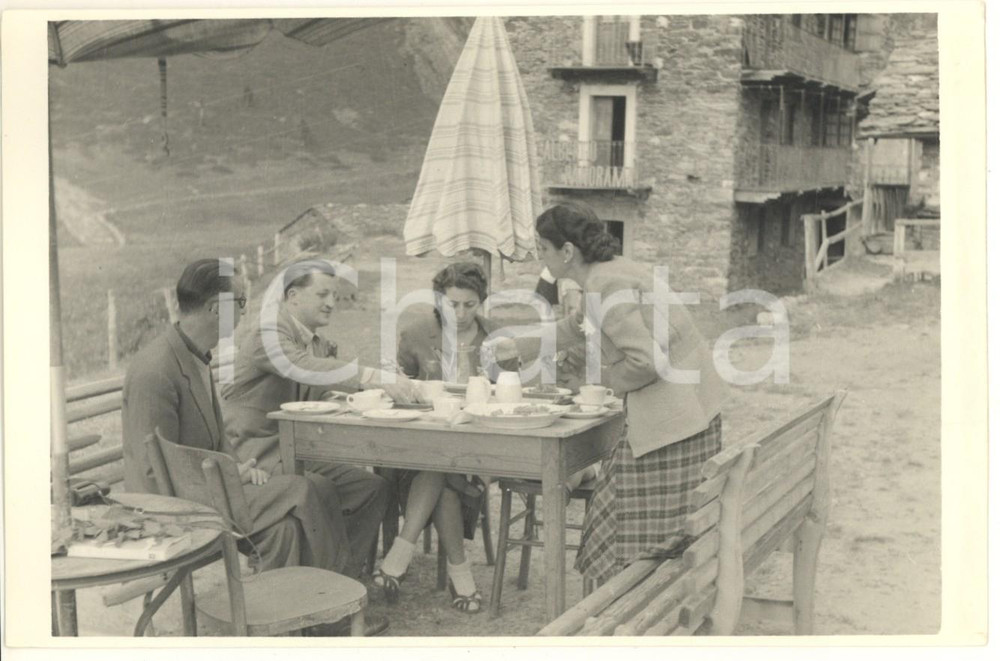 Fotografia d epoca originale 1960 ca CHENEIL / VALTOURNANCHE Albergo Panorama  Pranzo Foto vintage 10x15 1