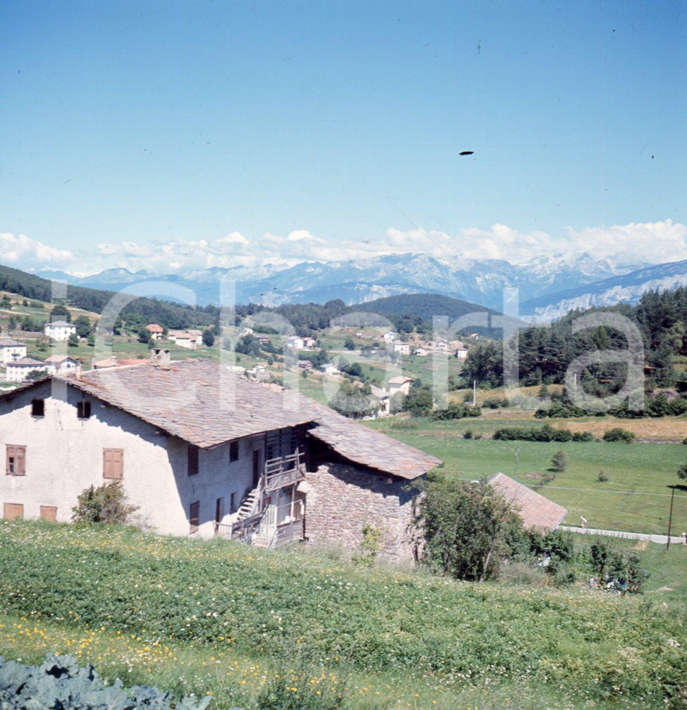 Fotografia d epoca originale 1970ca BASELGA DI PINÈ TN Altopiano di Pinè DIAPOSITIVA ORIGINALE 1 1