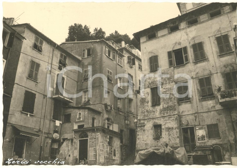 Fotografia d epoca originale 1965 ca LERICI Piazza Garibaldi / Salita al castello Foto bozzetto cartolina 1