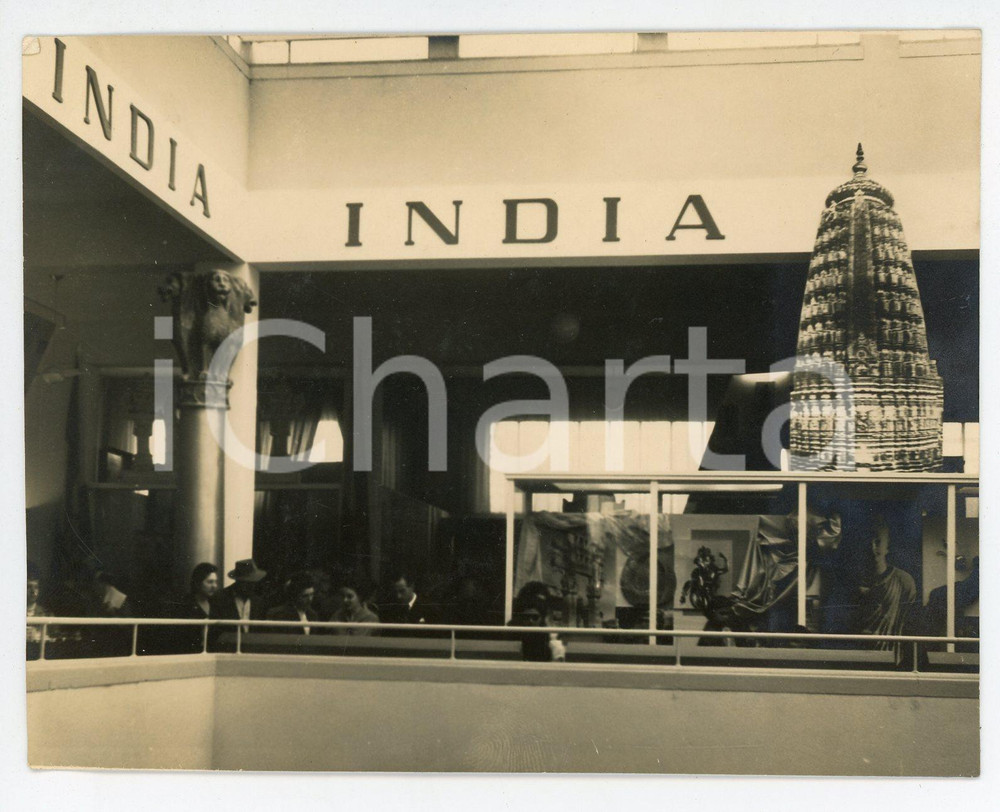 Fotografia d epoca originale 1955 FIERA DI MILANO Palazzo delle Nazioni  Mostra ufficiale dell India  Foto 1