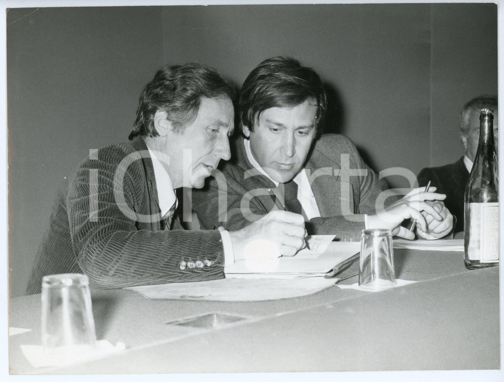 Fotografia d epoca originale 1985 ca PARTITO SOCIALISTA ITALIANO Claudio SIGNORILE Politico PSI Foto 1