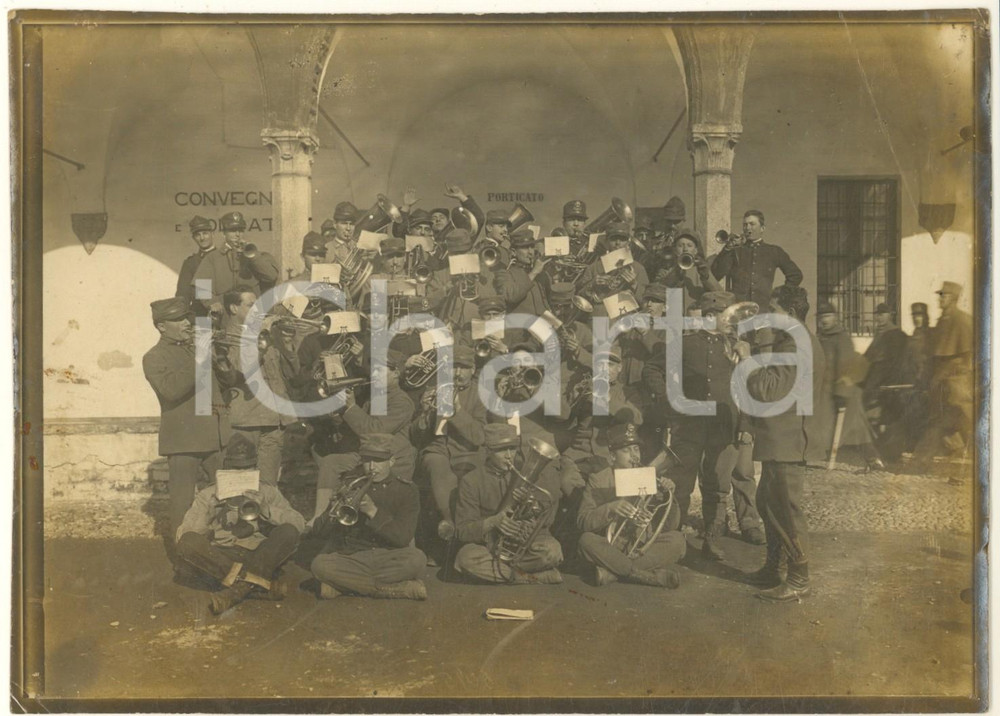 Fotografia d epoca originale 1915 ca PAVIA Caserma Menabrea  Scuola Genio  Banda musicale DANNEGGIATA 1