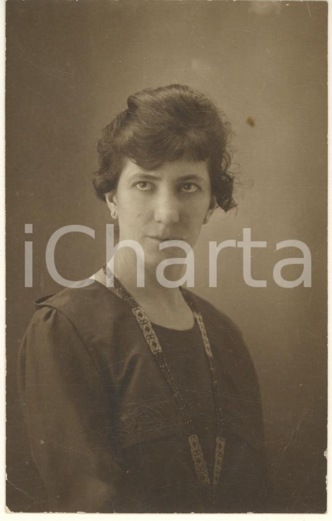 Fotografia d epoca originale 1919 ALASSIO SV Ritratto di Maurina BEFFA Foto L. PICCIONI 9x14 cm 1