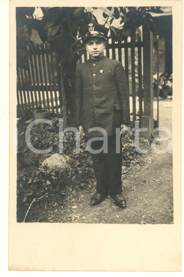 Fotografia d epoca originale 1940 ca WW1 Area di PAVIA Luigi AVANZA in divisa da collegiale Foto 9x14 cm 1