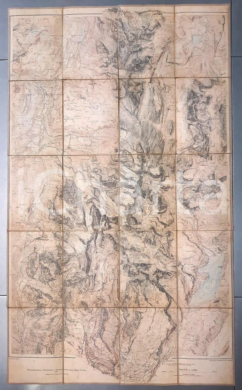 Mappa, planimetria storica 1908 Herausgegeben Deutschen u. Osterreichen ALPEN Verein  Mappa su tela 56x95 1