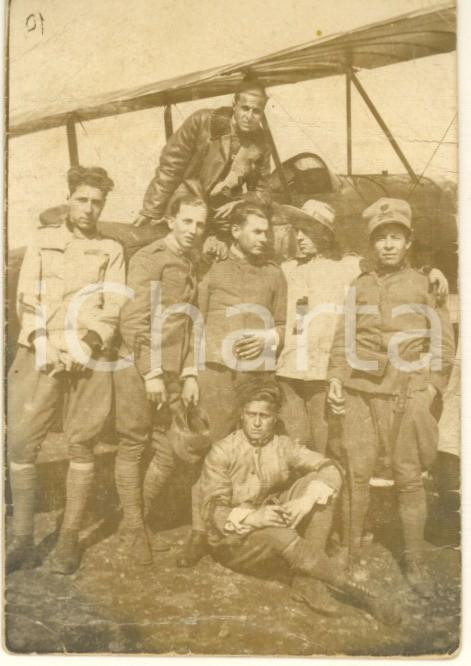 Fotografia d epoca originale 1923 AVIAZIONE Ivo CORTI con biplano e commilitoni  Foto 6x8 cm 1