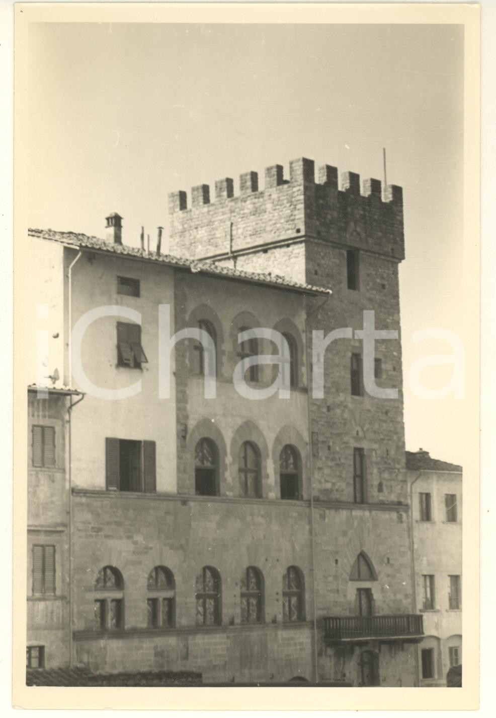 Fotografia d epoca originale 1960 ca AREZZO Palazzo CofaniBrizzolari Foto vintage 12x17 cm 1