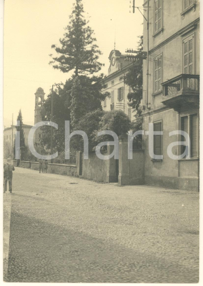 Fotografia d epoca originale 1950 ca BRIVIO LC Palazzo Municipale e campanile Chiesa di San Leonardo Foto 1