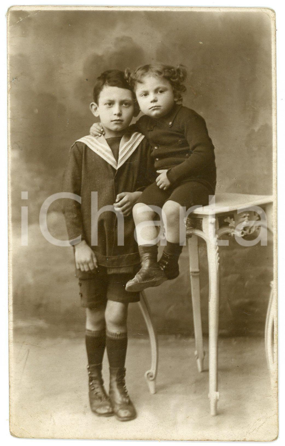 Fotografia d epoca originale 1919 MILANO Ritratto di due fratellini  Foto 8x13 cm 1